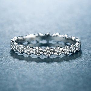 💎 Gorgeous Flower Design Dainty 925 Silver Plated Ring for Women, VIP574